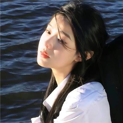 彩色中的黑白